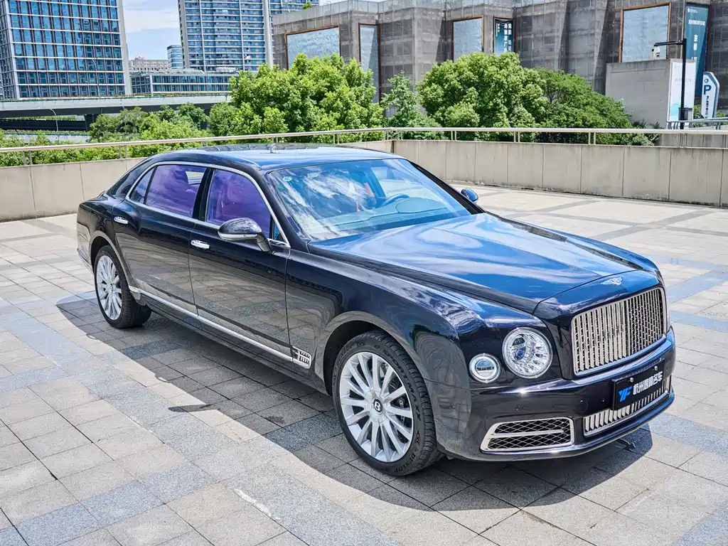 Mulsanne 2017 6.8T Long Wheelbase Edition