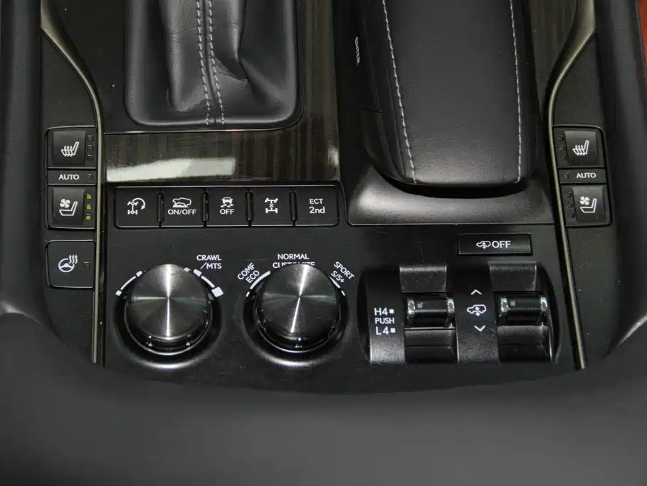 Lexus LX 2019 570 Peak Special Edition