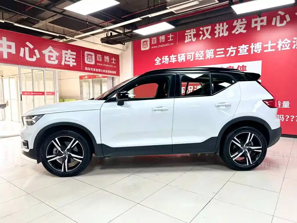 Volvo XC40 2021 T4 AWD Intelligent Distance Sport Edition