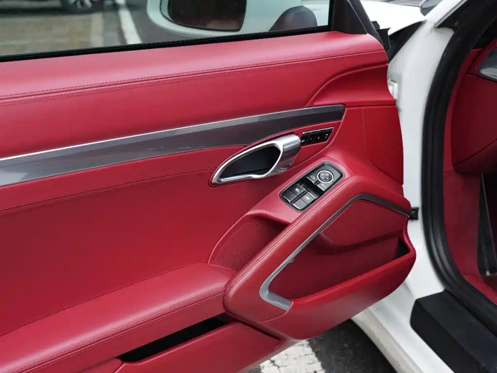 Porsche 911 Carrera 3.4L 2012 Model