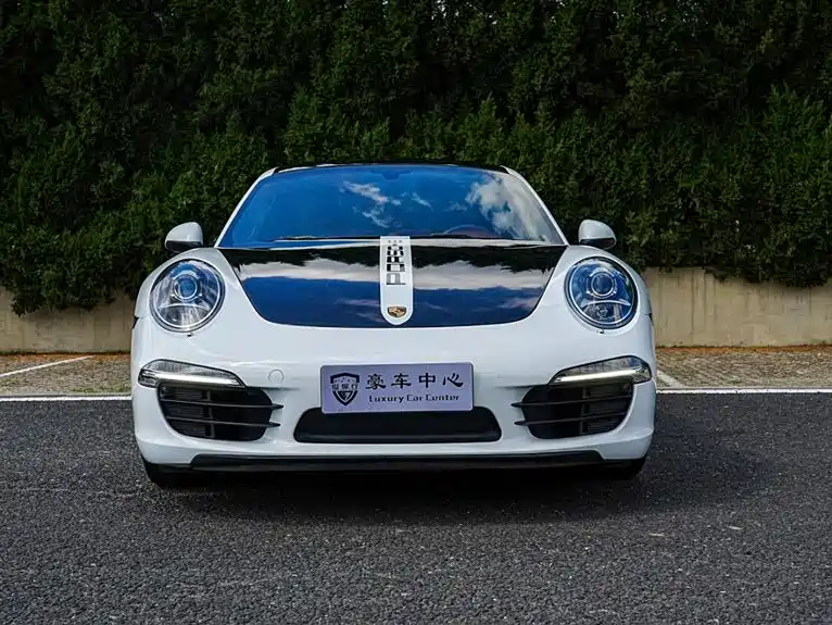 Porsche 911 Carrera 3.4L 2012 Model