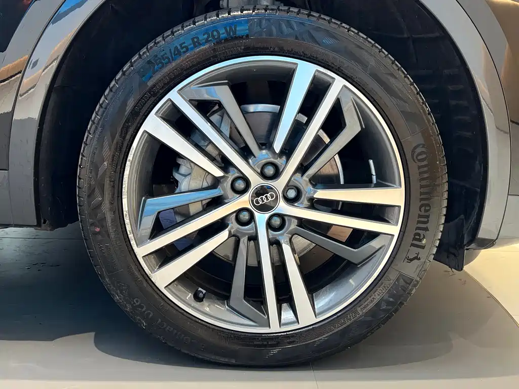 Audi Q5L 2022 40T Premium Dynamic Edition