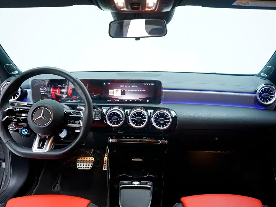 Mercedes-Benz A-Class AMG 2025 AMG A 35 L 4MATIC