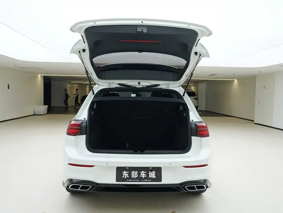 Golf 2024 280 TSI DSG R-Line 50th Anniversary Edition