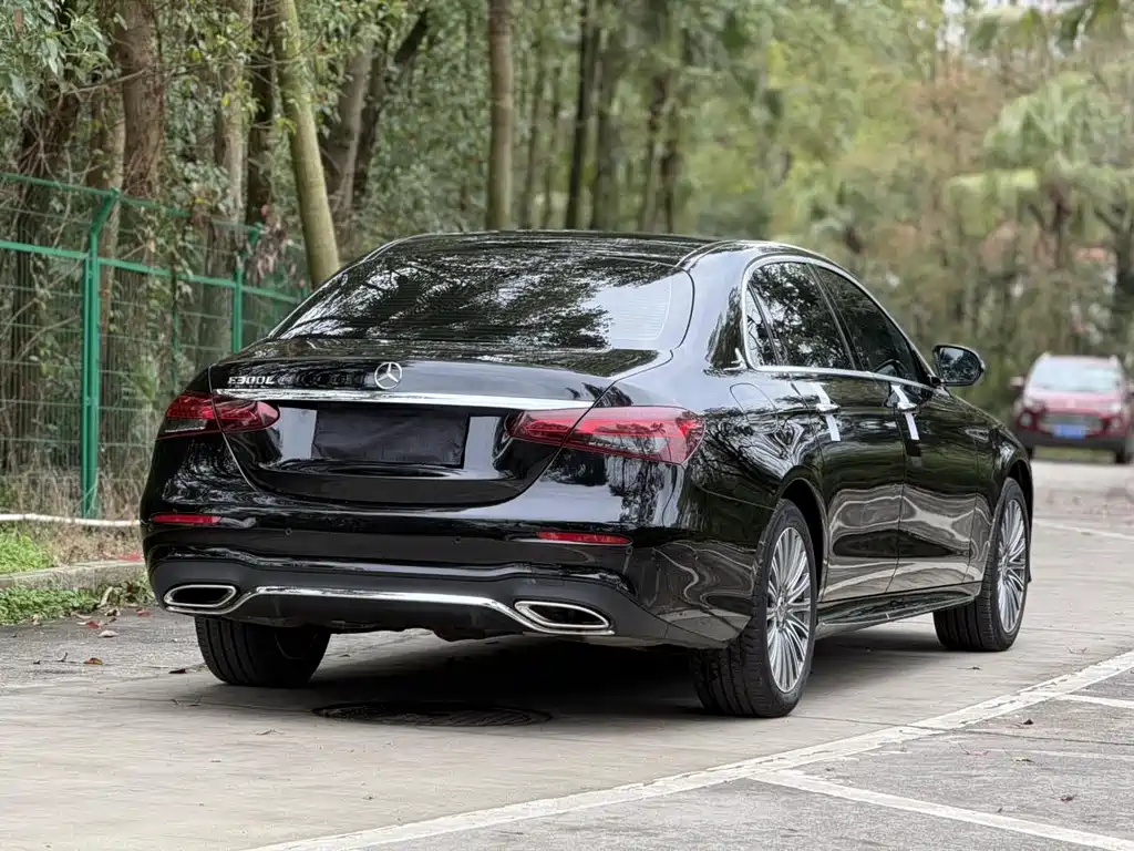 Mercedes-Benz E-Class 2022 Facelift E 300 L Luxury Edition