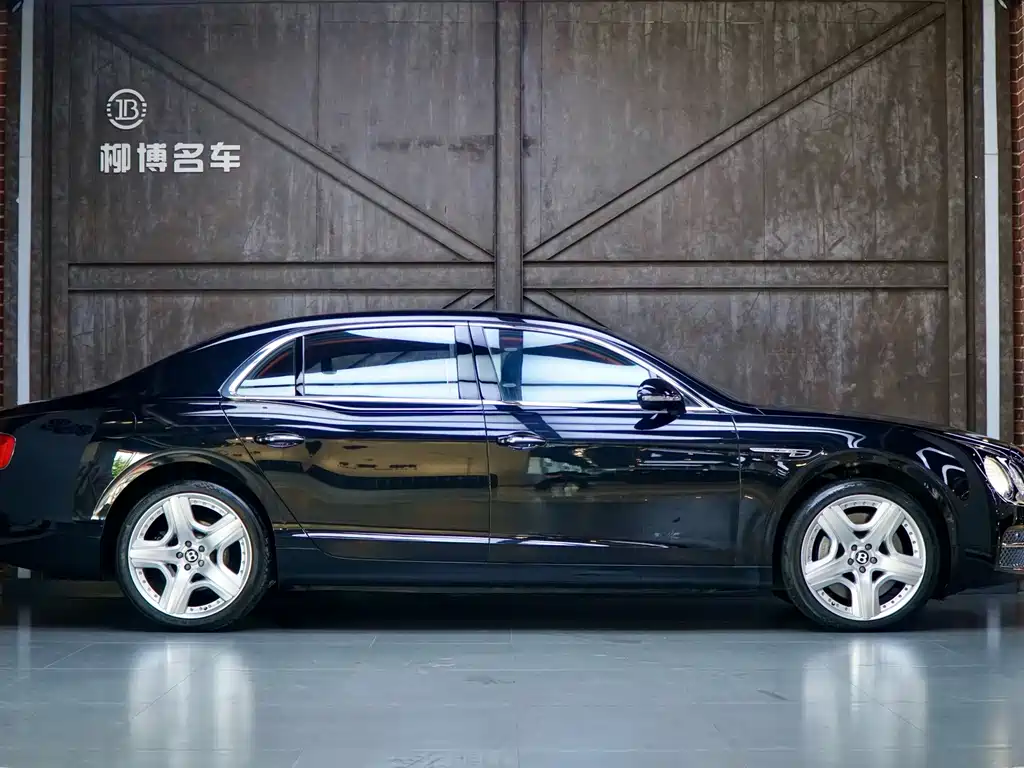 Rolls-Royce Phantom 2013 6.0T W12 Mulliner