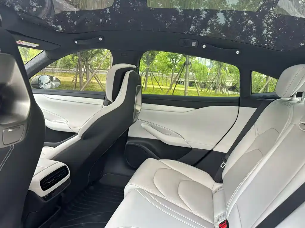 Xiaomi SU7 2024 Model Rear-wheel Drive Ultra-long Range High-end Smart Driving Pro Edition