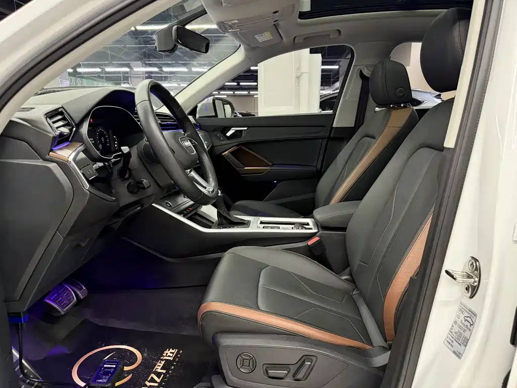 Audi Q3 2022 35 TFSI Fashion Elegance Edition