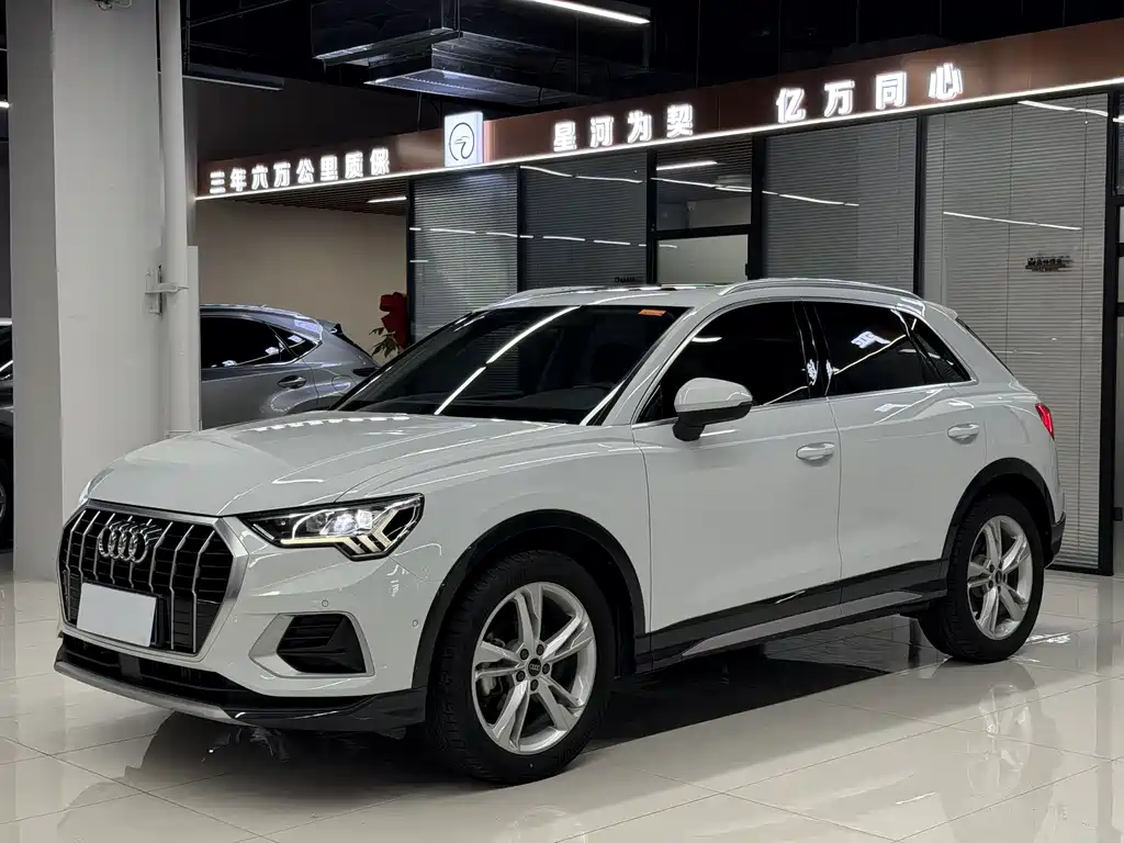 Audi Q3 2022 35 TFSI Fashion Elegance Edition