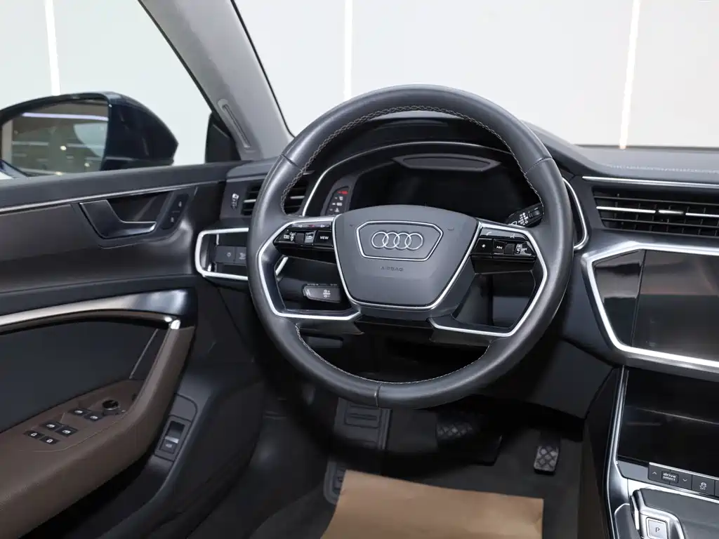 Audi A7L 2024 45TFSI S-line Zhumeng Edition Liucheng Package