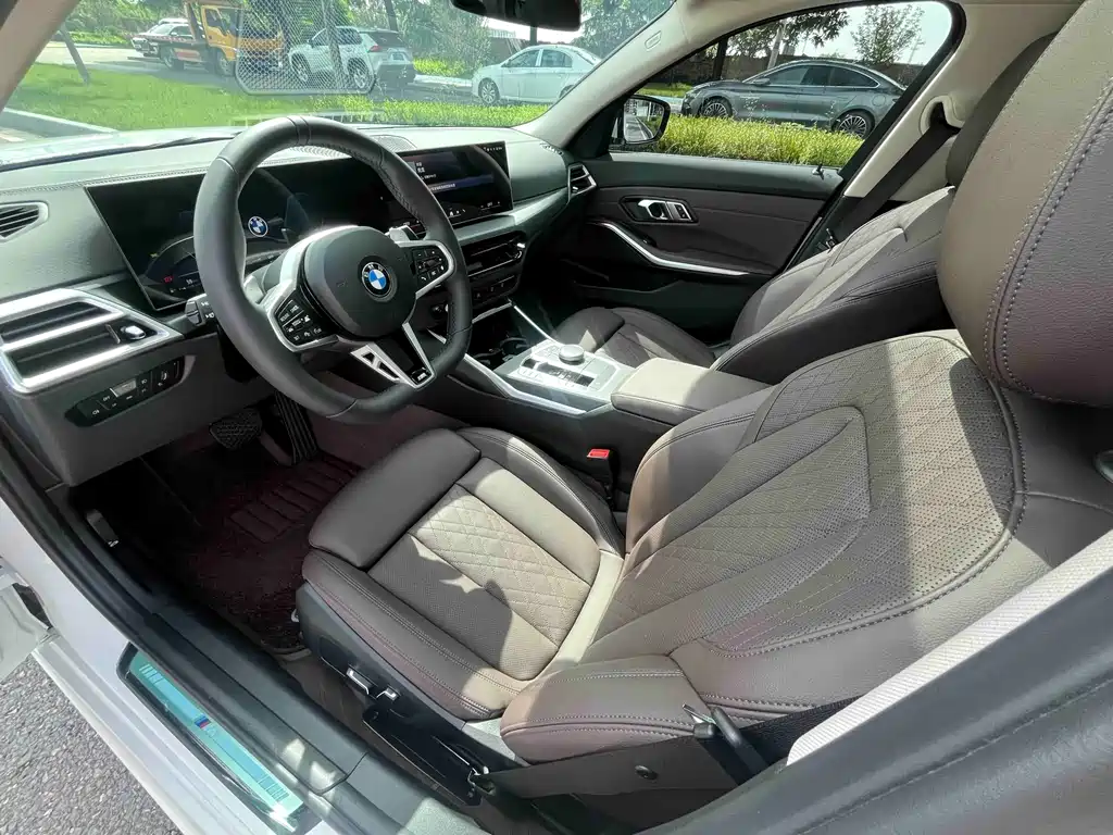 BMW 3 Series 2025 325Li M Sport Package