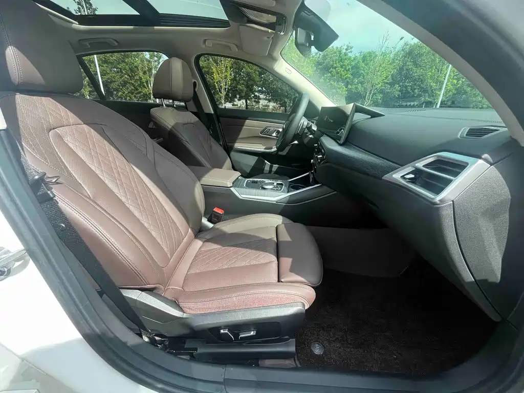BMW 3 Series 2025 325Li M Sport Package