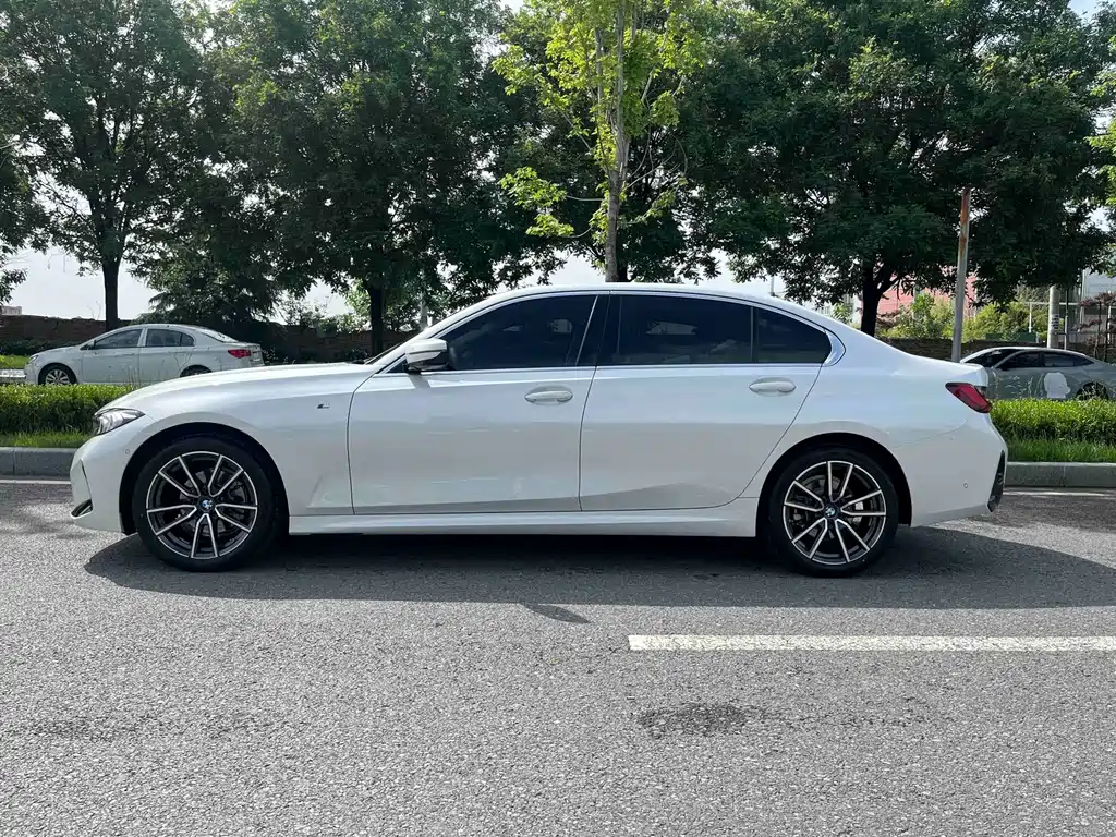 BMW 3 Series 2025 325Li M Sport Package