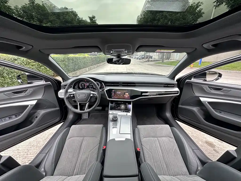 Audi A6L 2024 40 TFSI Luxury Dynamic Edition