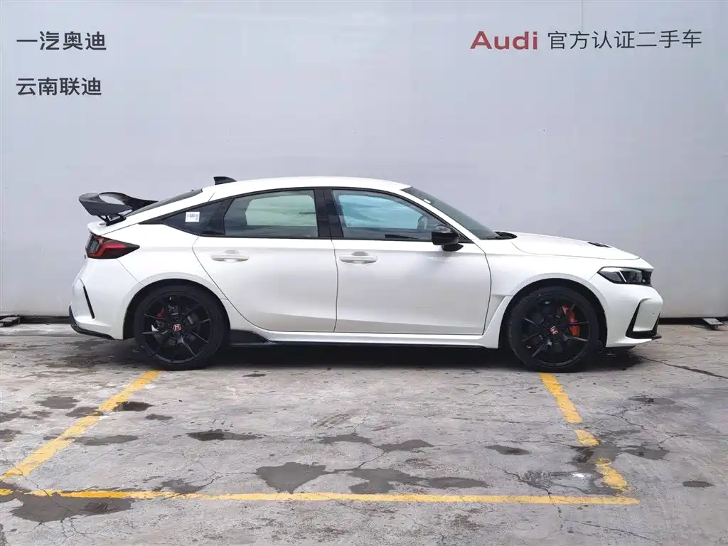 Type R 2023 Import