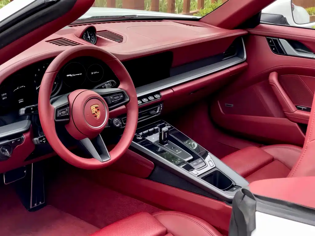 Porsche 911 Carrera Cabriolet 3.0T 2020 Model