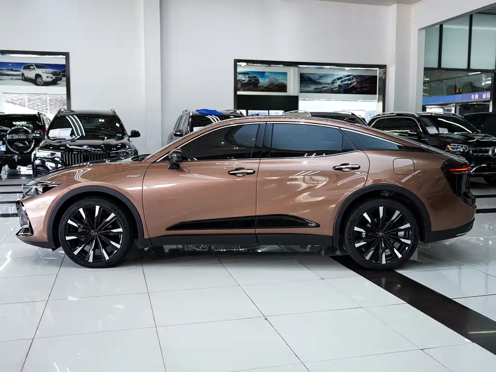2023 Crown SportCross 2.4T SportCross HEV 4WD Ultimate Edition