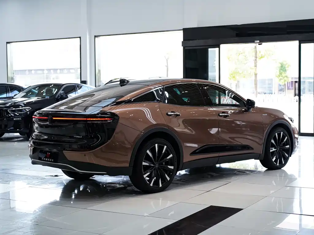 2023 Crown SportCross 2.4T SportCross HEV 4WD Ultimate Edition