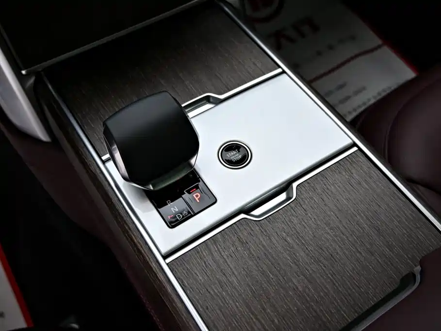 Range Rover 2025 Model 3.0T Export Edition