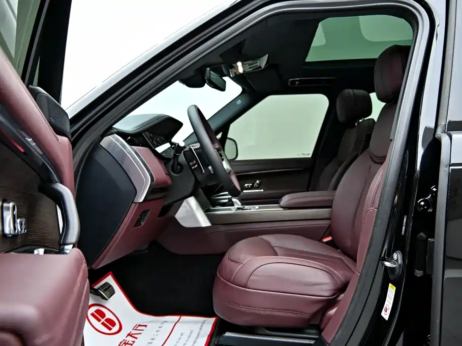 Range Rover 2025 Model 3.0T Export Edition