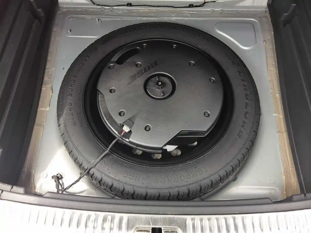 Hongqi HS5 2019 Model 2.0T Zhilian Qixiang 4WD Edition