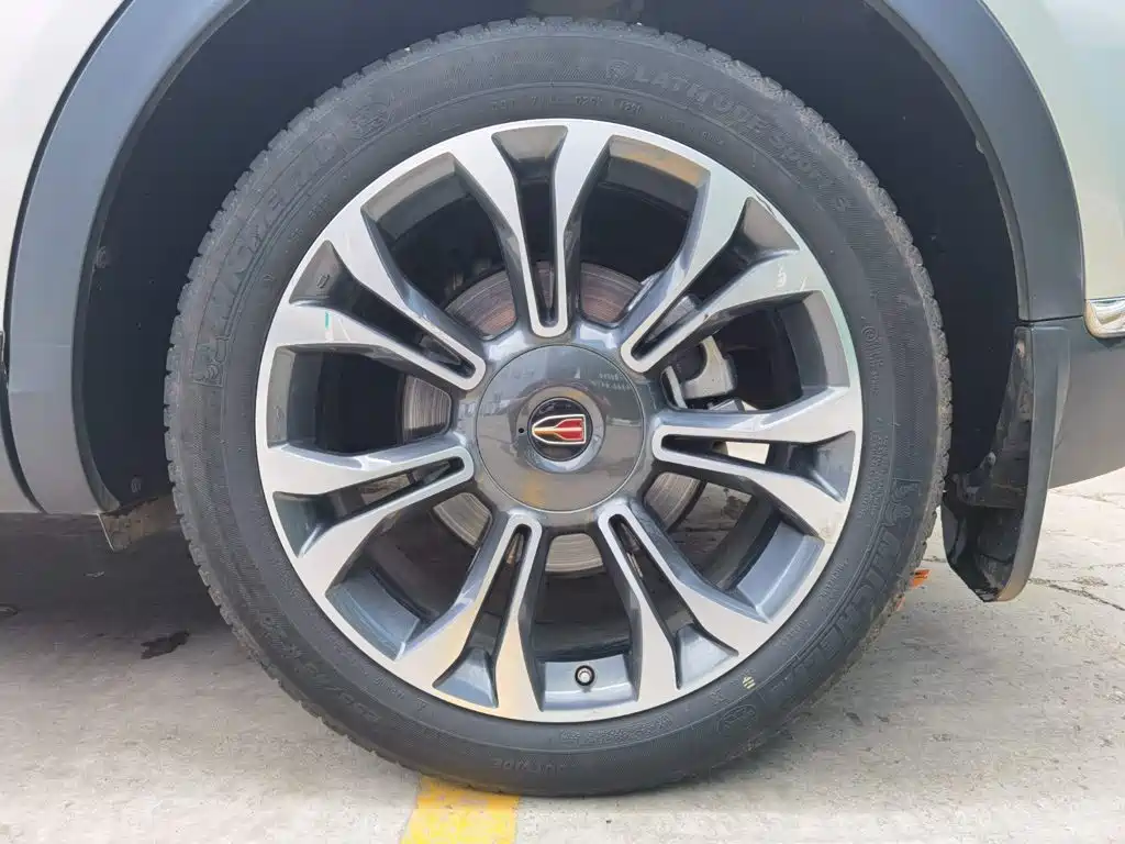 Hongqi HS5 2019 Model 2.0T Zhilian Qixiang 4WD Edition