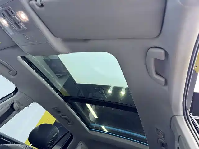 Tiguan L 2022 330 TSI Automatic 2WD R-Line Enjoyment Edition