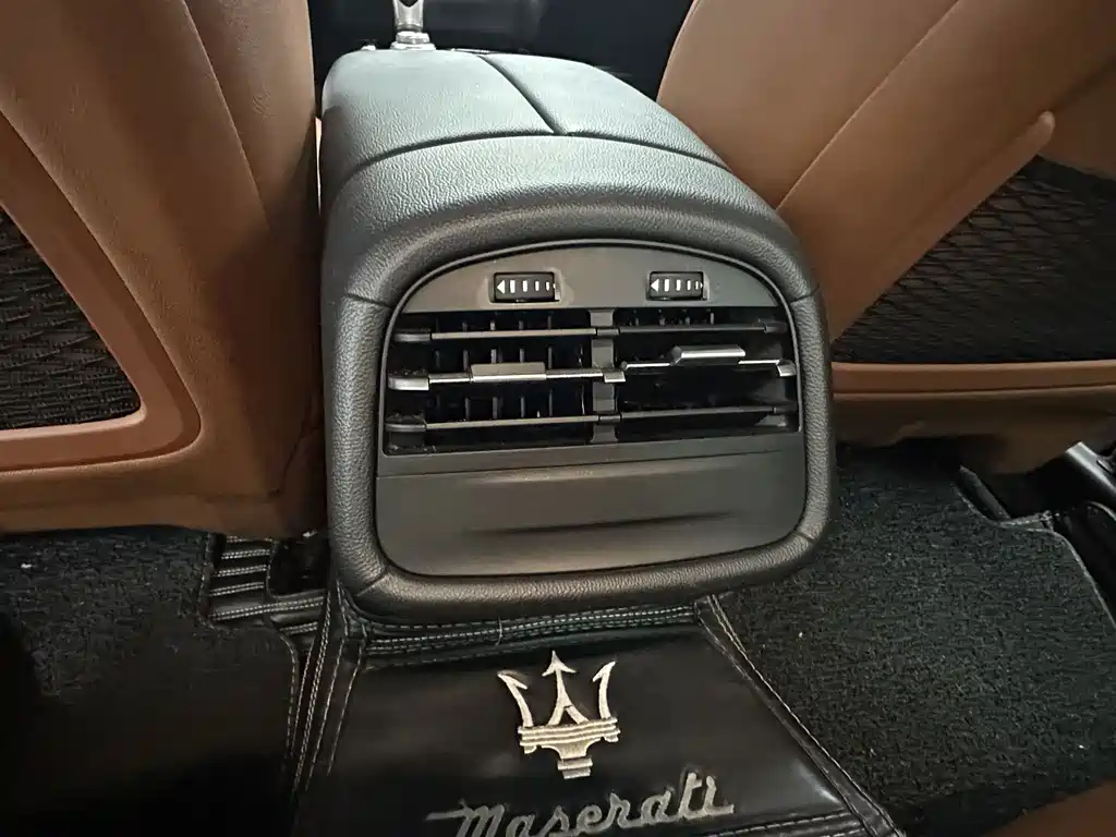 Ghibli 2018 Facelift 3.0T Standard Edition