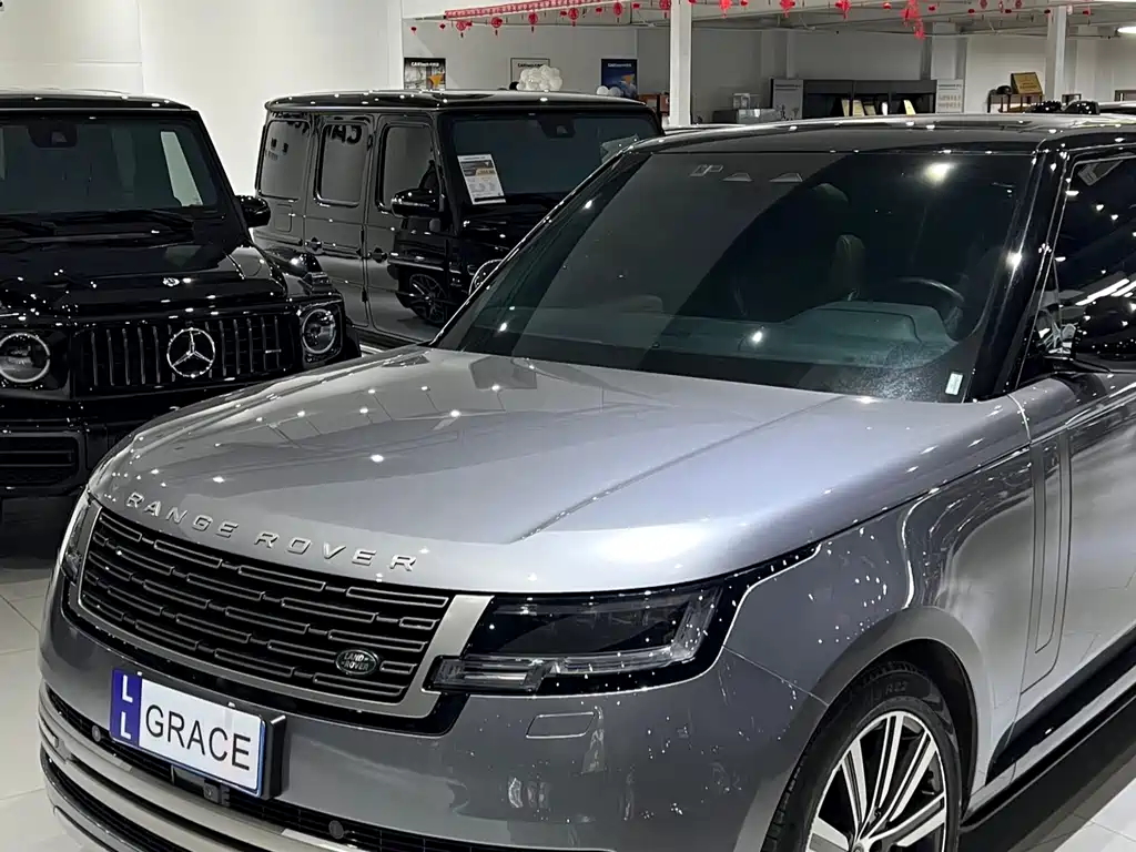 Range Rover 2023 3.0 L6 360PS Grand Edition