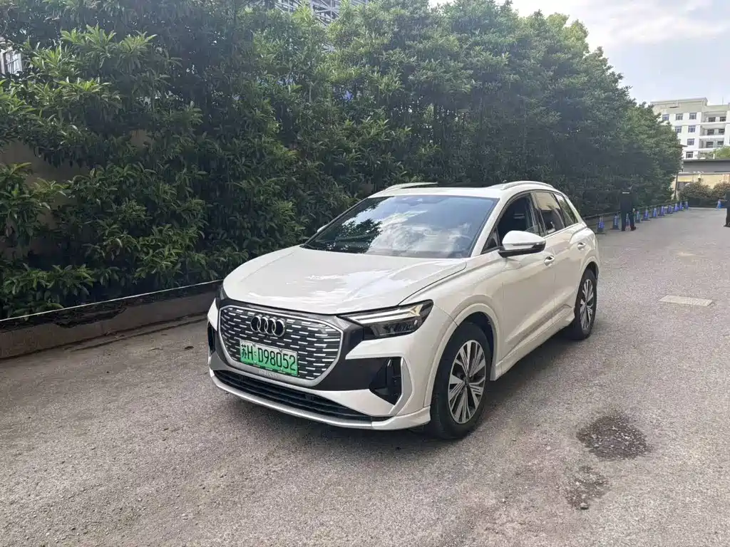Audi Q4 e-tron 2023 40 e-tron Creative Edition