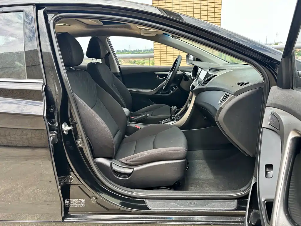 Langdong 2013 Model 1.6L Automatic Leading Edition
