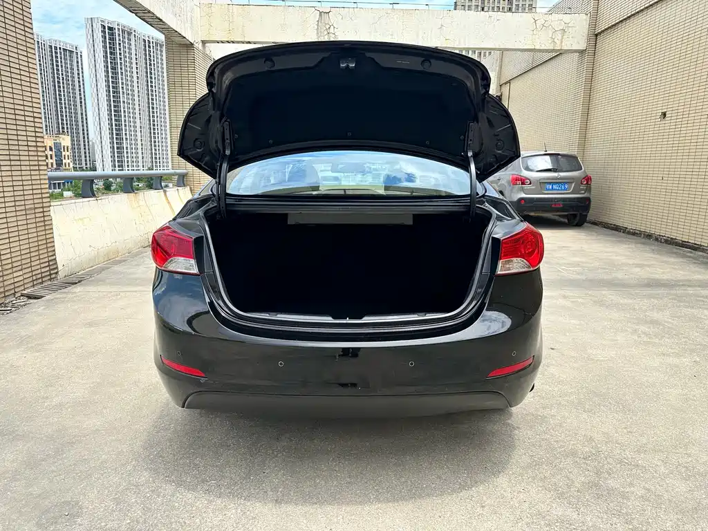 Langdong 2013 Model 1.6L Automatic Leading Edition