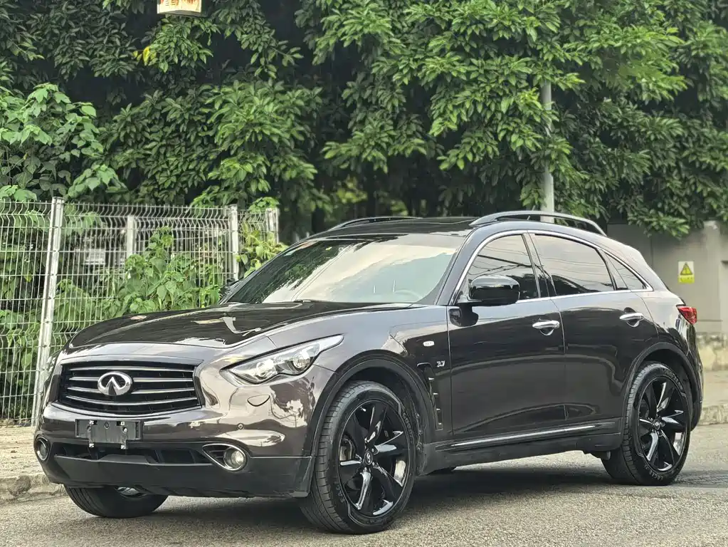 Infiniti QX70 2015 3.7L Absolute Edition