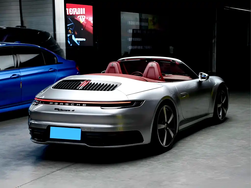 Porsche 911 Carrera Cabriolet 3.0T 2020 Model