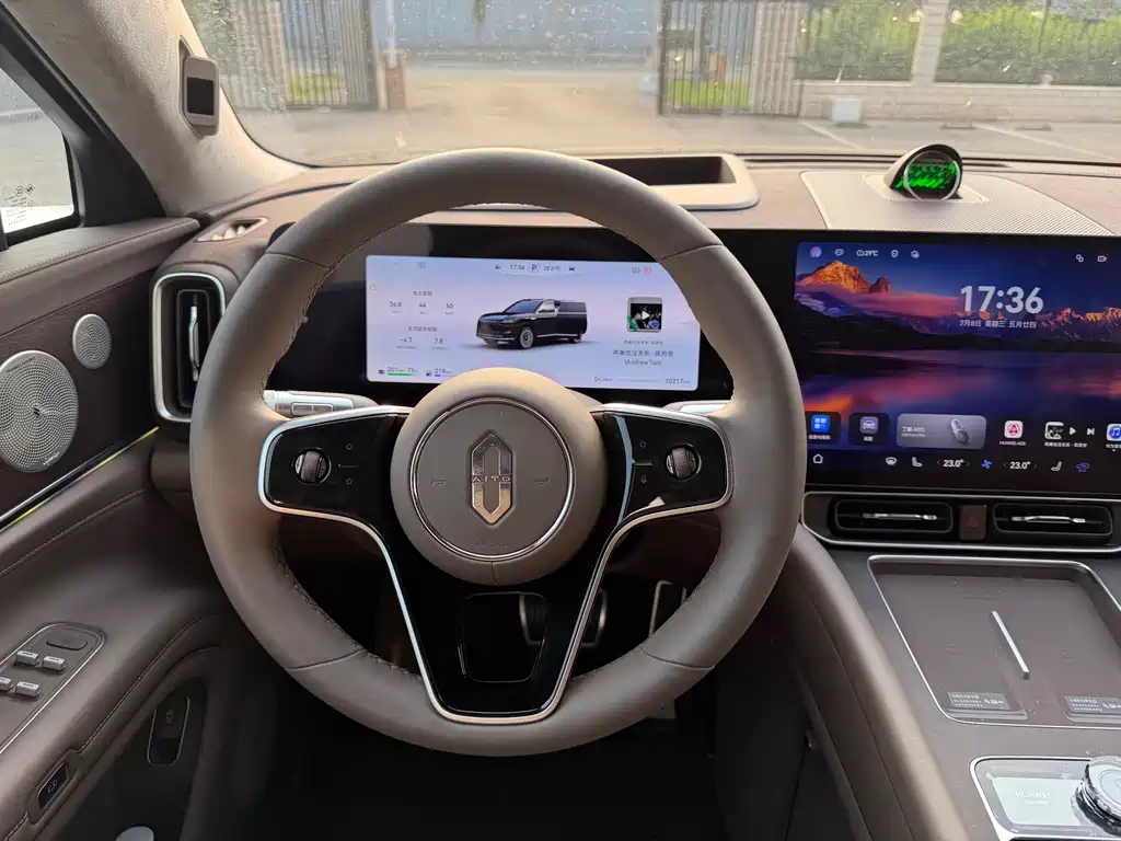 SUV M9 2025 Edition Range-Extended Ultra Version 52kWh 5-Seat (192-line LiDAR)