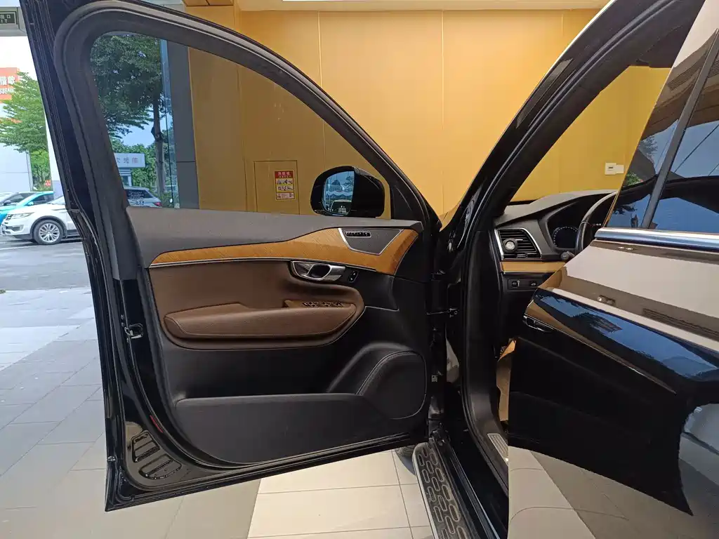 Volvo XC90 2021 B6 Intelligent Luxury Edition 7-seater