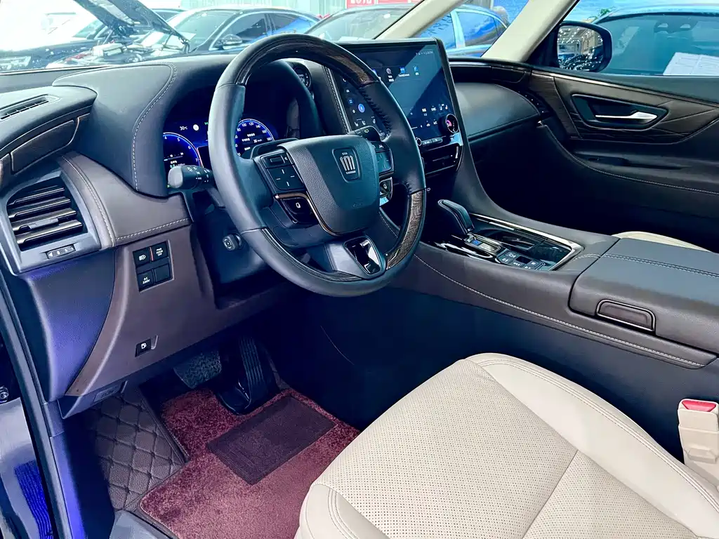 2024 Crown Hybrid 2.5L Supreme Executive Edition
