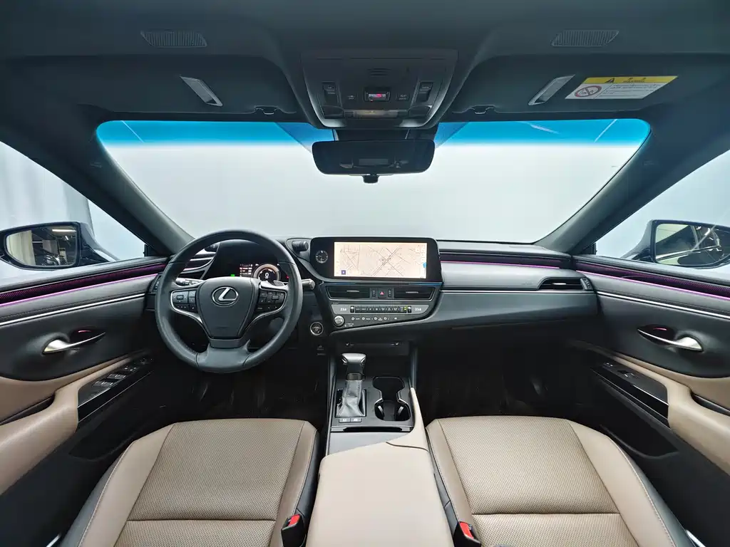 Lexus ES 2022 300h Excellence Edition