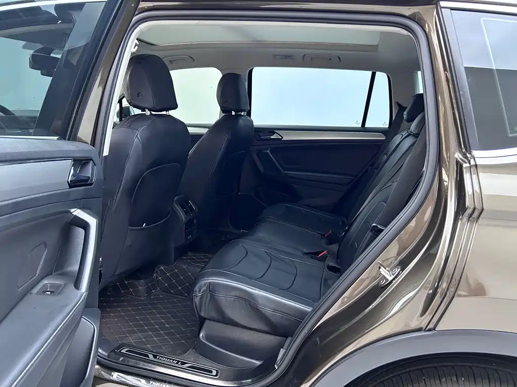 Tiguan L 2017 330 TSI Automatic Two-Wheel Drive Luxury Edition