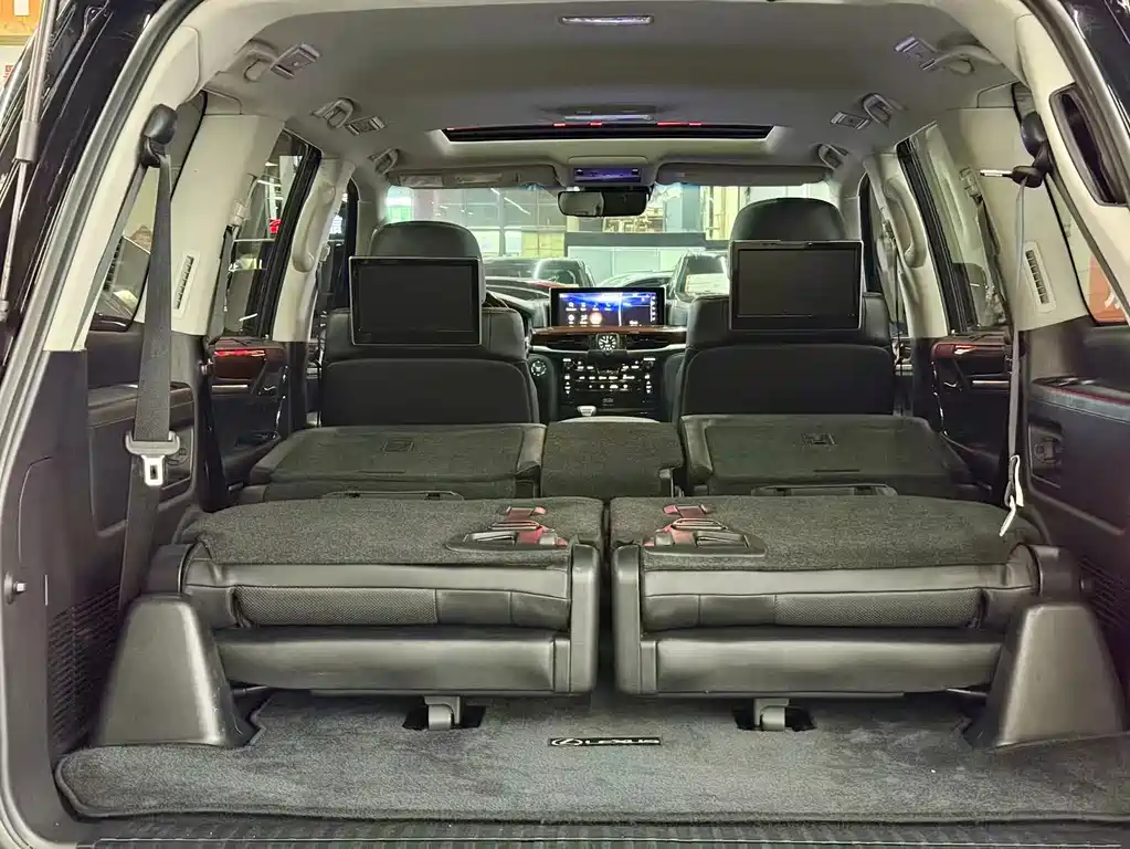 Lexus LX 2016 570 Dynamic Luxury Edition
