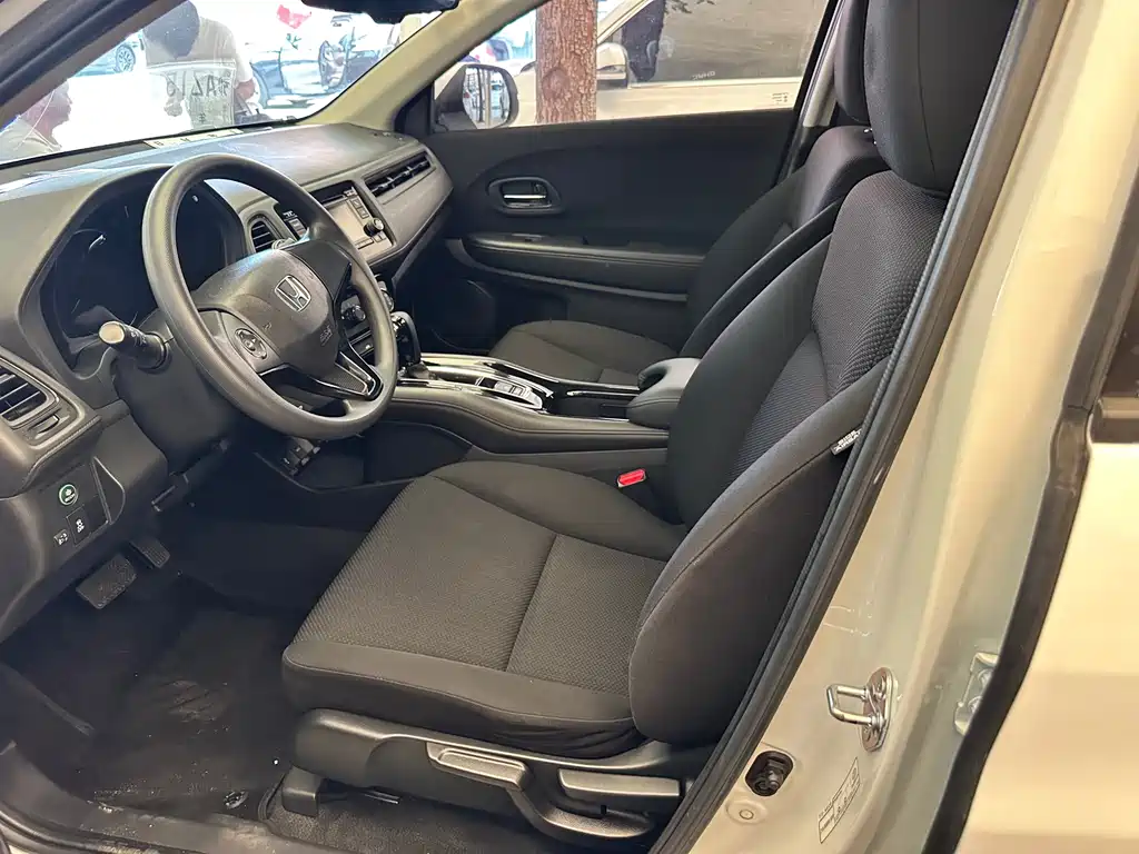 Vezel 2017 1.5L CVT Two-wheel Drive Comfort Edition
