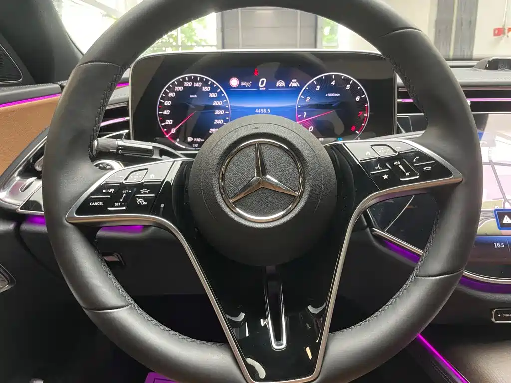Mercedes-Benz E-Class 2025 E 300 L Luxury Edition