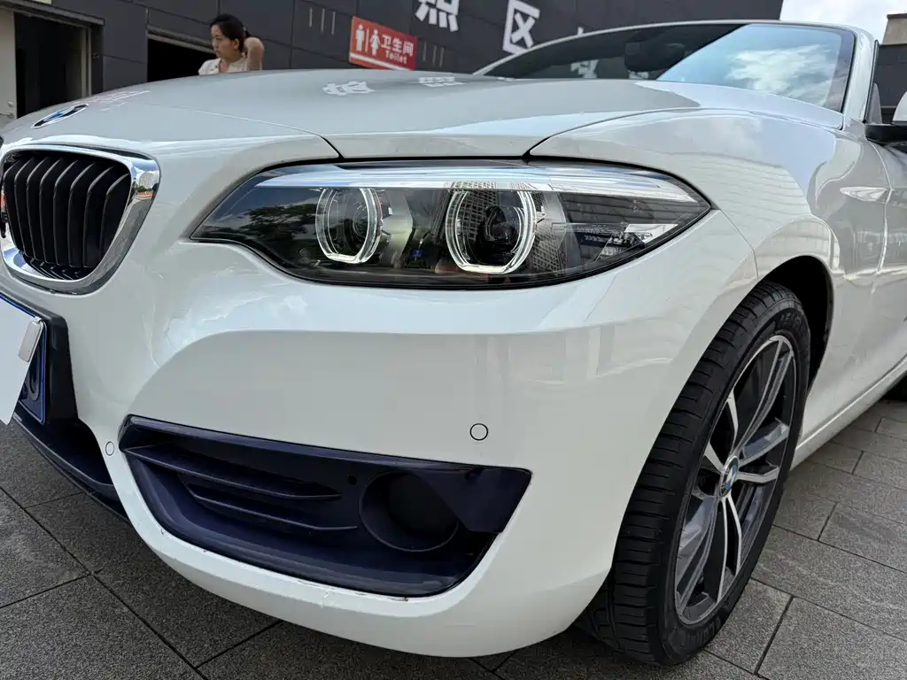 BMW 2 Series Convertible 2018 220i Sport Design Package