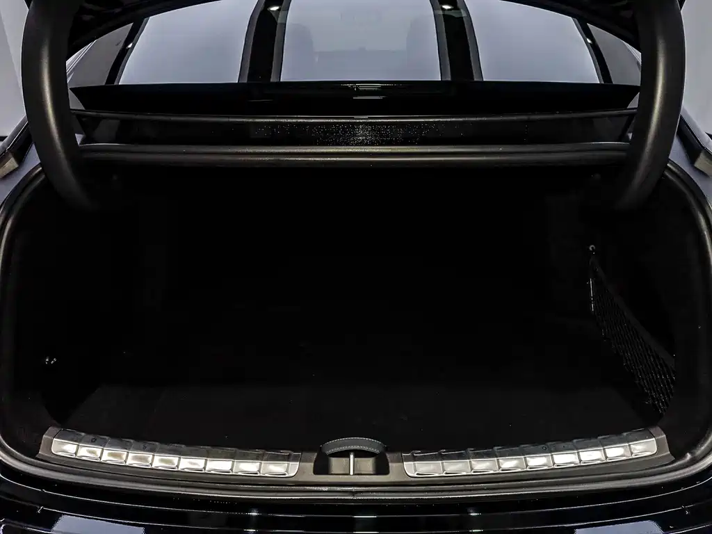 Xinjie S9 2026 Edition Range-Extended Ultra Rear-Wheel Drive 53kWh 192-line LiDAR