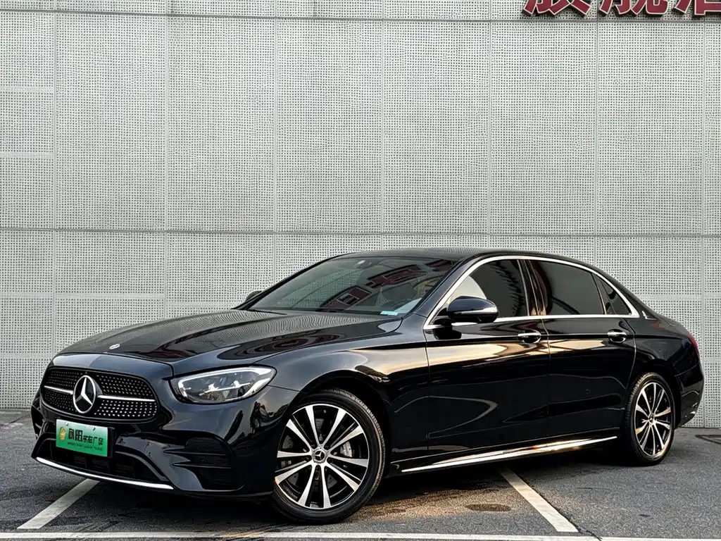 Mercedes-Benz E 350 e L Plug-in Hybrid Sports Sedan 2023