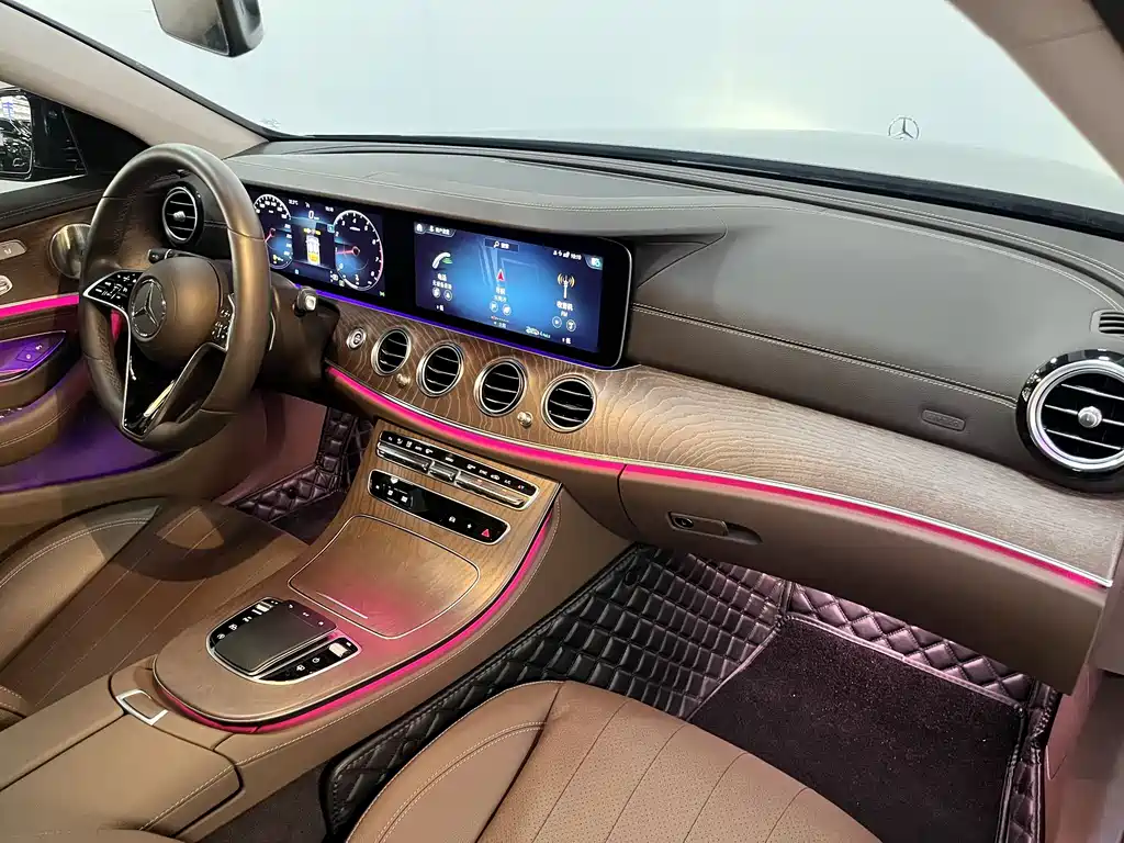 Mercedes-Benz E-Class 2022 Facelift 3 E 300 L Luxury Edition