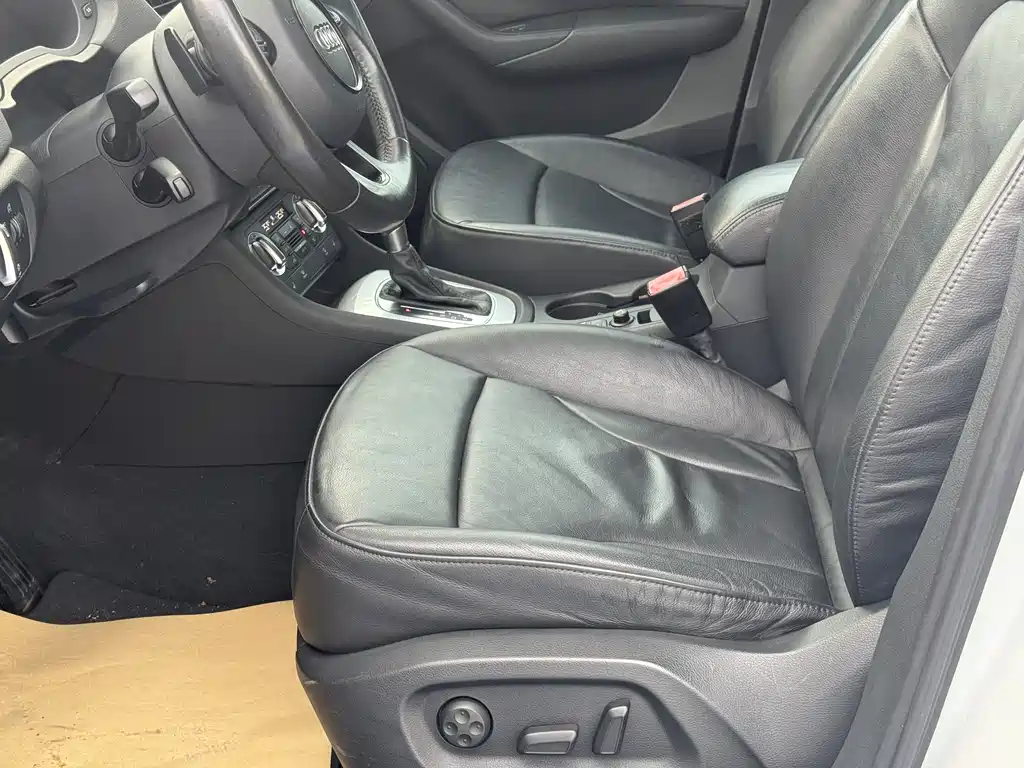 Audi Q3 2013 35 TFSI quattro Tech Line