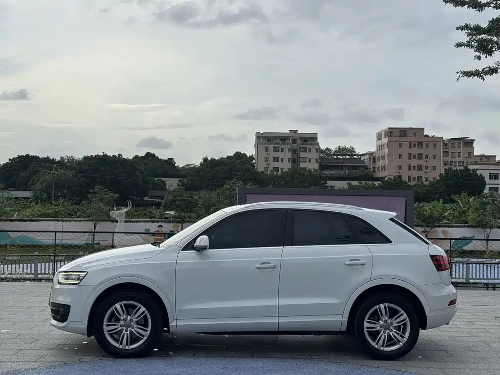 Audi Q3 2013 35 TFSI quattro Tech Line