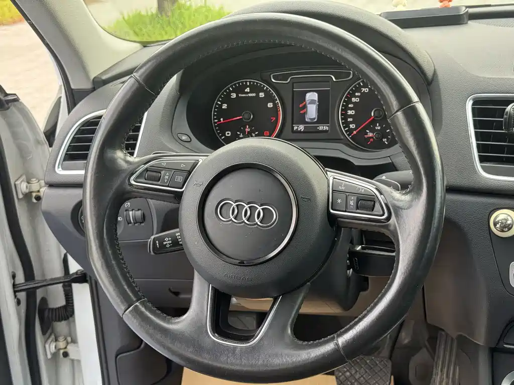 Audi Q3 2013 35 TFSI quattro Tech Line