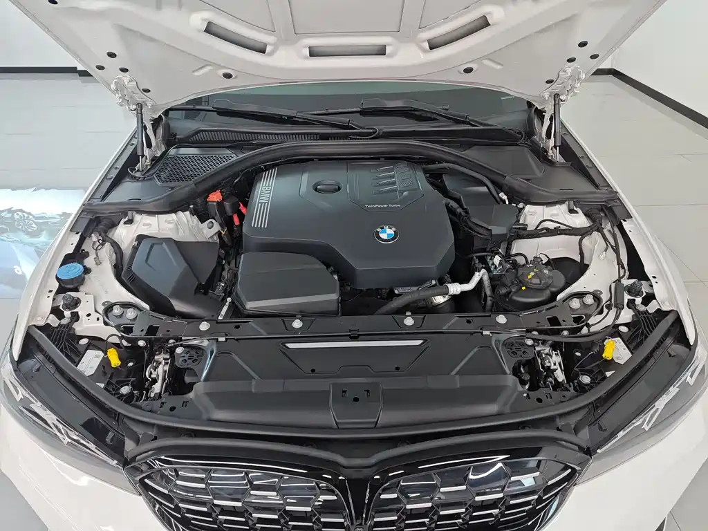 BMW 3 Series 2024 325Li M Sport Nightshade Package